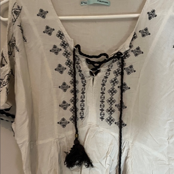 Maurices White Cold Shoulder Blouse with Black Embroidery Medium - Picture 5 of 8